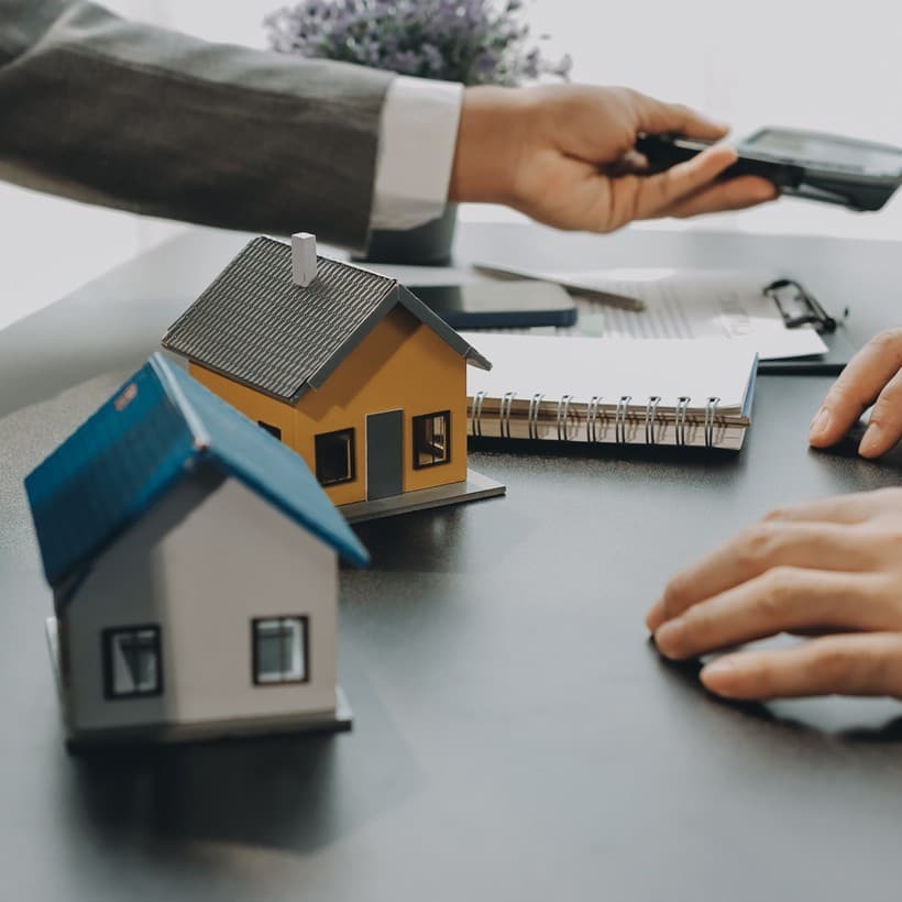 Contacte con su asesor de seguros en Ferrol